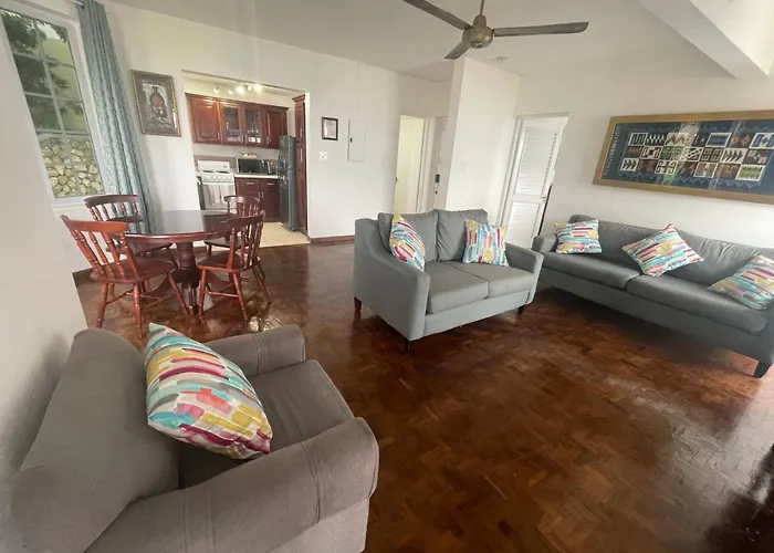 Apartamento Oceanbreeze Jamaica Penthouse, 7-minute Walk To Ocho Ríos